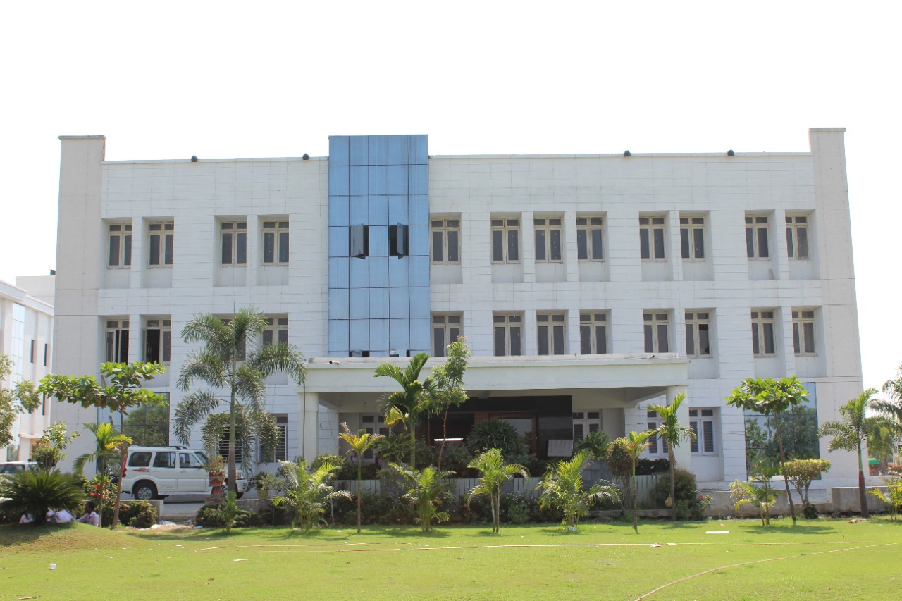 Vidhyadeep University Campus